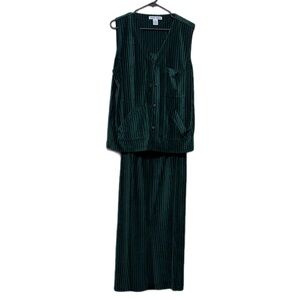 David Hollis Green Ribbed Two-Piece Skirt Set